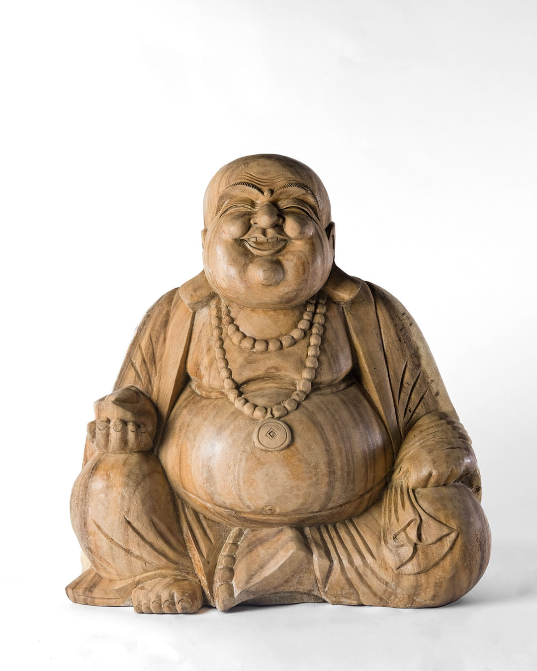 Estatua de madera natural de Samán Buda decorativa, tallado a mano por artesanos en una sola pieza en varias medidas con alturas diferentes , fabricado en Indonesia