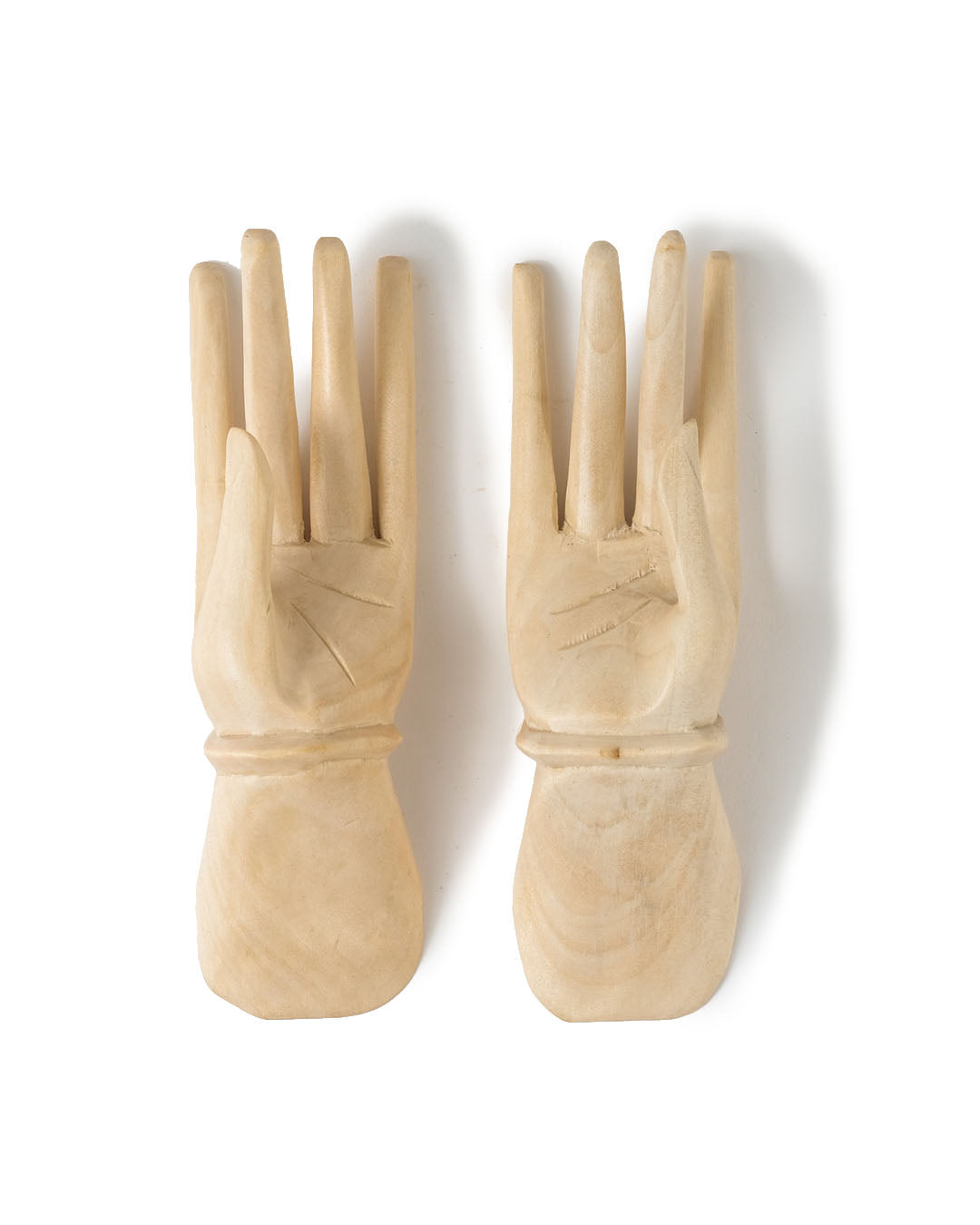 Adorno de madera manos Anambas