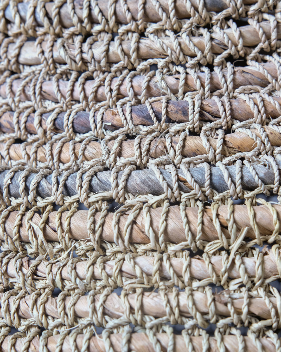 Cesto Grande de Mendong natural "Sumatra" decorativo trenzado a mano.