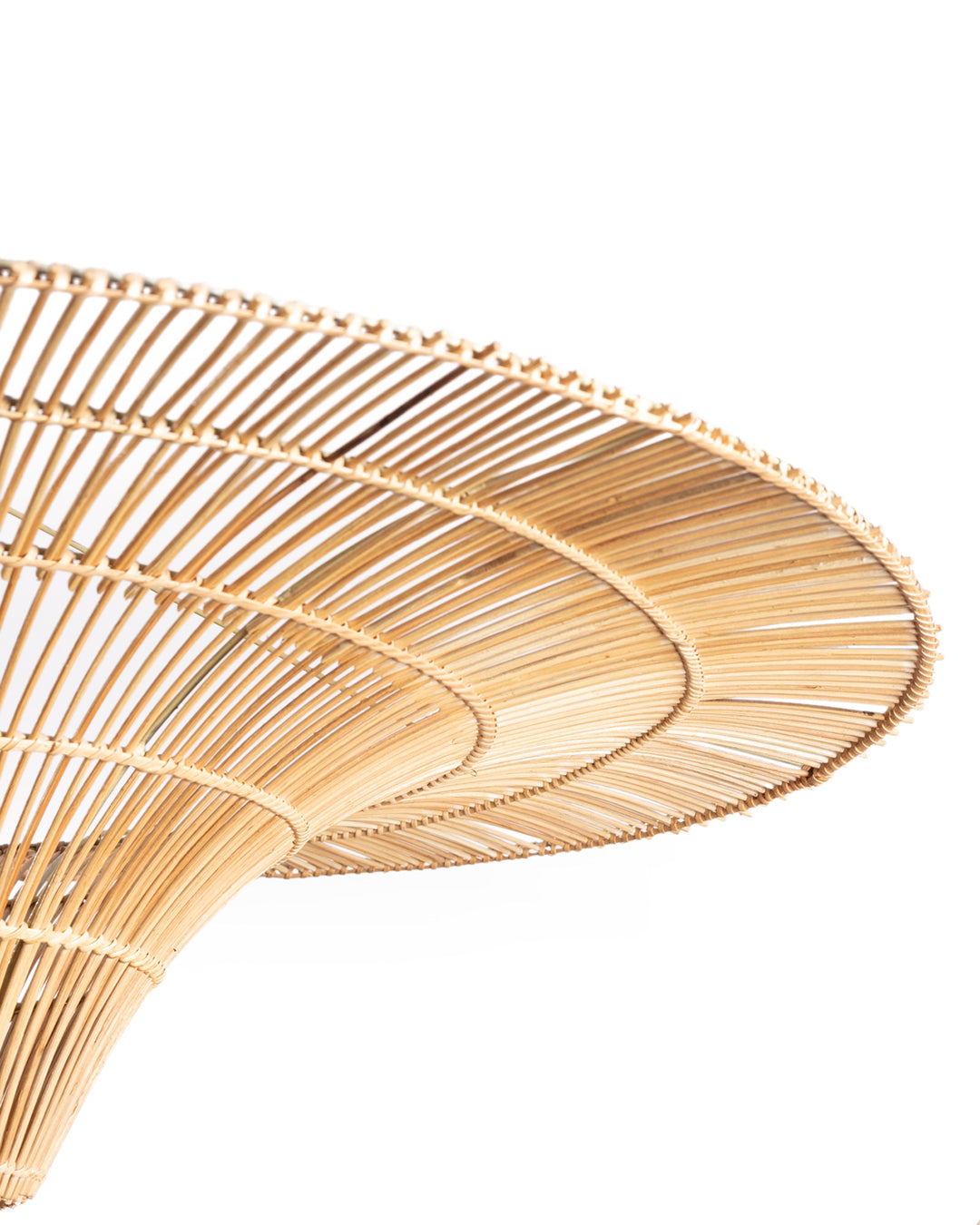 Lampara colgante de techo de ratán natural Sambac, hecha a mano con acabado natural, disponibles en 4 tamaños diferentes, origen Indonesia