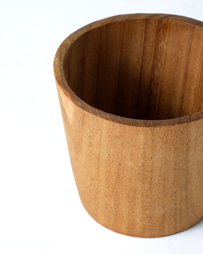 Vaso de madera natural de teca  Bondo cónico, disponible en versión corto y largo, hecho a mano con acabado natural, fabricado en Indonesia