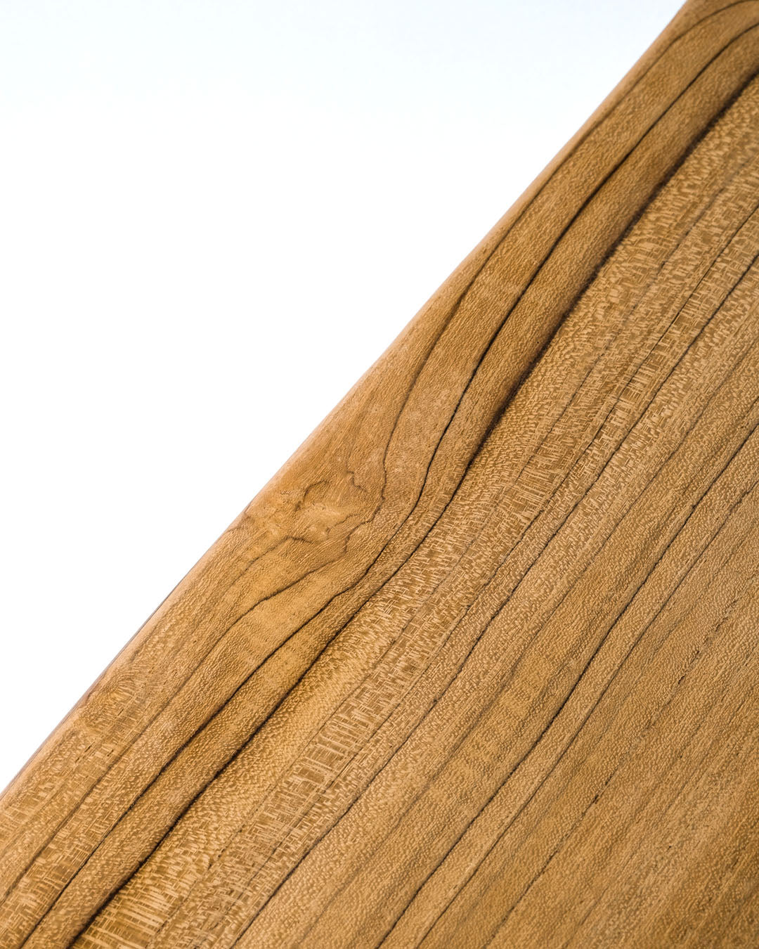 Tabla para servir madera de teca,  altura 2 cm largo 70 cm profundidad 20 cm Pekambaru