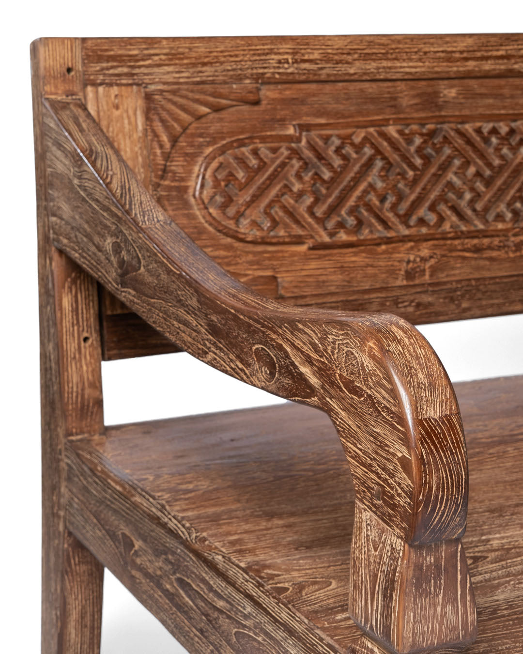 sofa de madera natural macizo de teca Batu Karas, tallado a mano con apoya brazos y respaldo, acabado natural, altura 85 cm largo 205 cm ancho 100 cm, fabricado en Indonesia