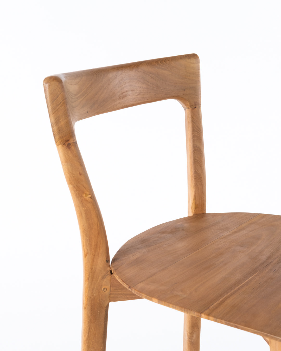 Taburete de madera macizo de teca Borneo, hecho a mano con respaldo, 103 cm de alto x 43 cm de profundidad, origen Indonesia
