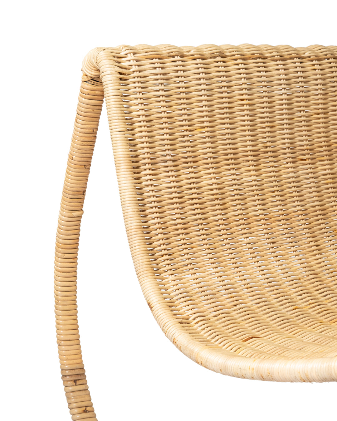 Silla mecedora de ratán natural Kukup, fabricado a mano con acabado natural, altura 80 cm largo 66 cm profundidad 102 cm, origen Indonesia