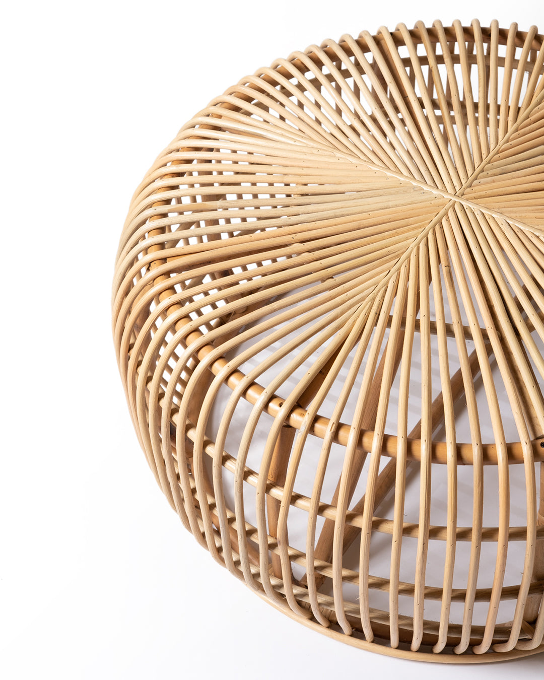 Mesa de centro, mesa auxiliar de ratán 100% natural Nusa Dua redonda, hecha a mano con acabado natural, altura 43 cm diámetro 80, origen Indonesia