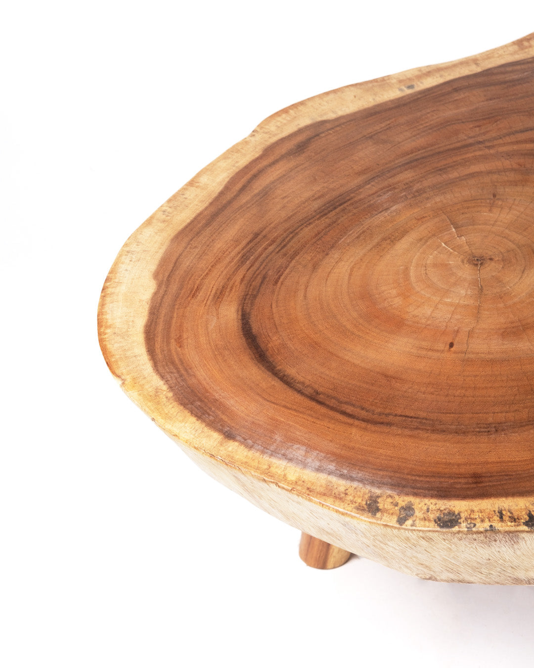 Mesa de centro de madera maciza natural de samán Puna tronco rustico, ovalada, hecha a mano con acabado natural y patas de madera, 52 cm Alto 140 cm Largo 70 cm Profundidad 12 cm Espesor mesa, origen Indonesia