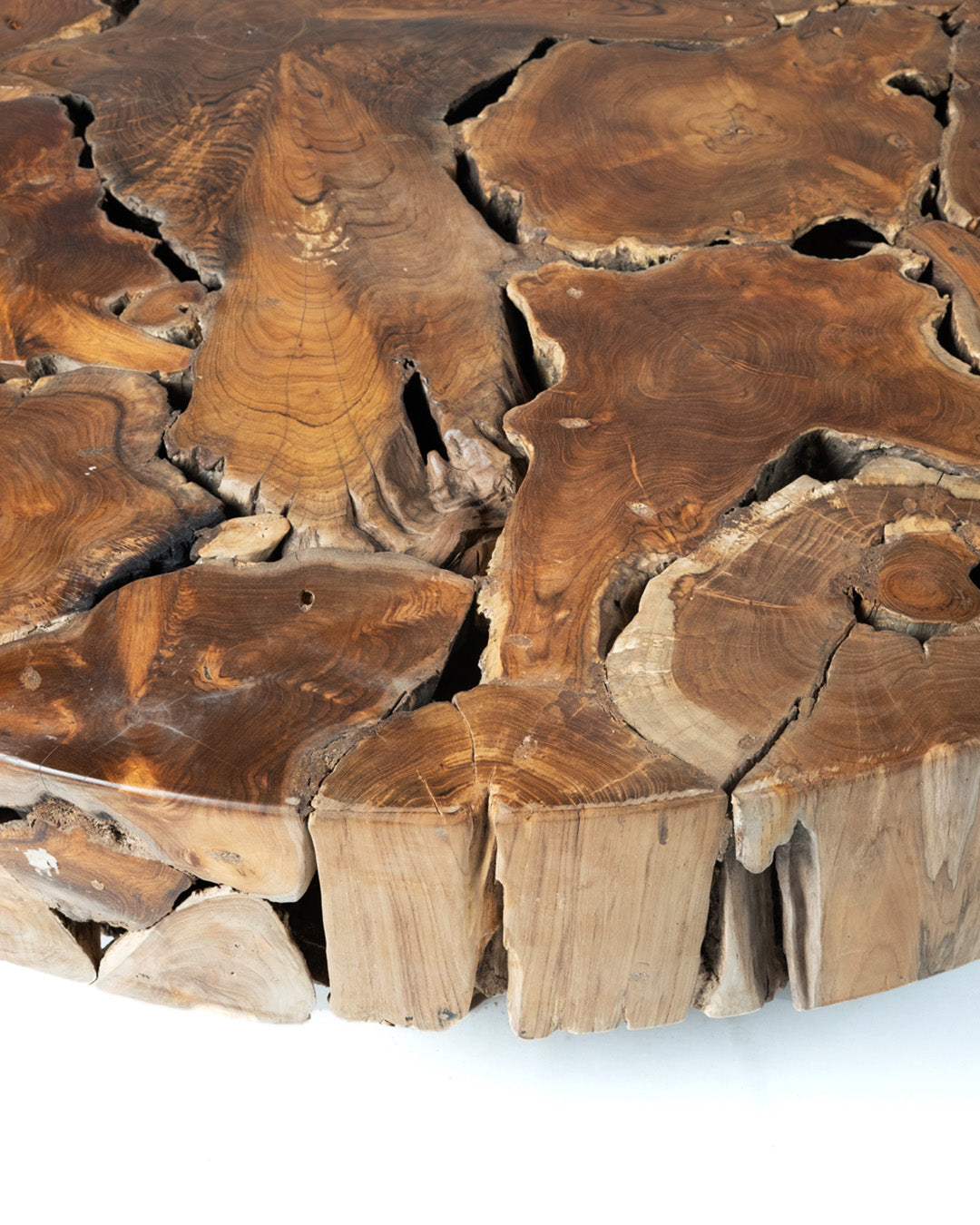 ULTIMA UNIDAD DISPONIBLE! Mesa de centro de madera maciza natural de teca Celebes tronco rustico, hecho a mano con acabado natural, 45 cm Alto 150 cm Diámetro 20 cm Espesor mesa, origen Indonesia