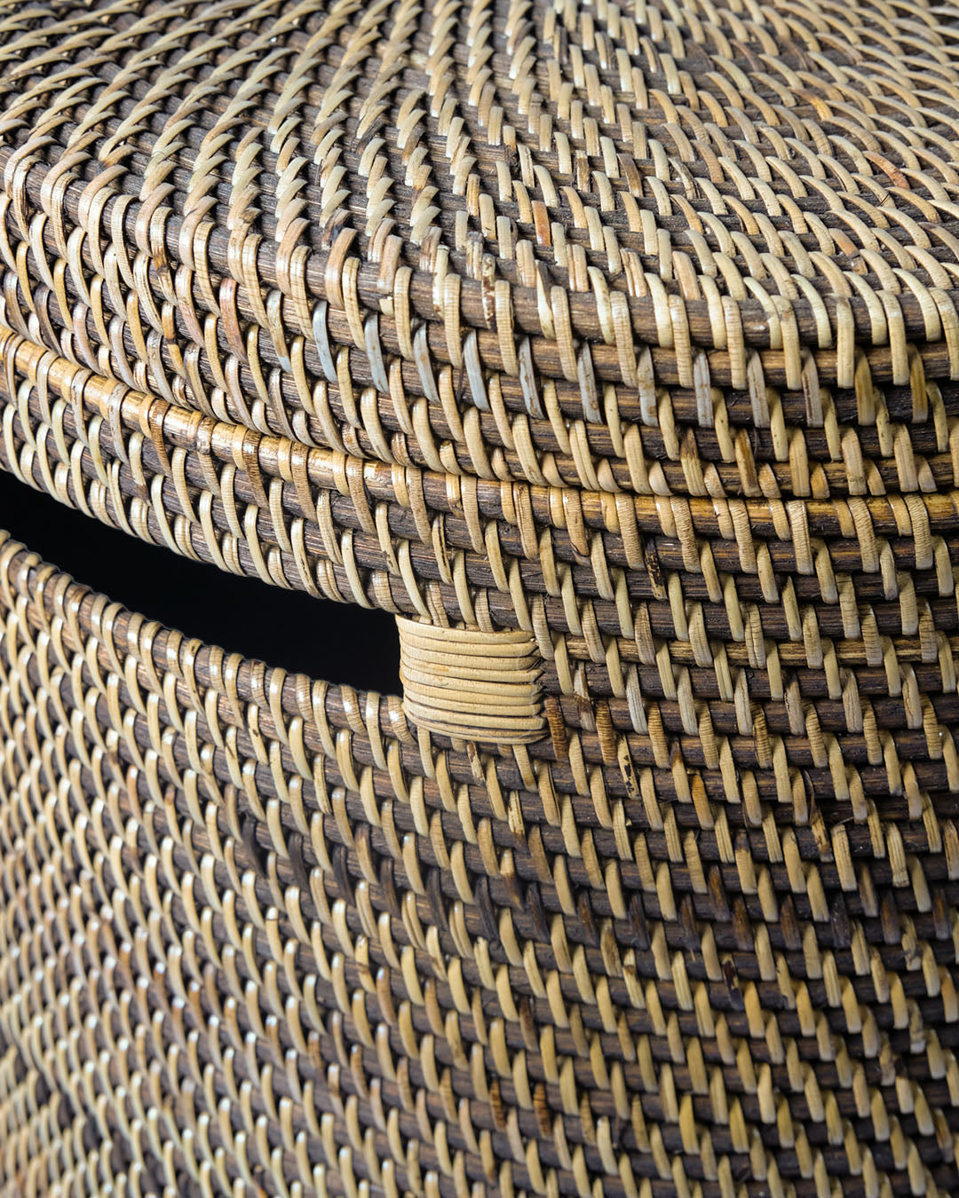 Komodo rattan basket