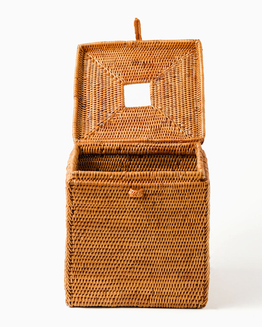 Halus Natuna Rattan Tissue Holder