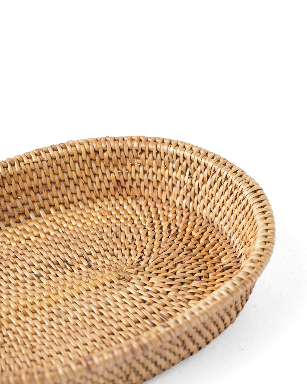 Cesta de ratán 100% natural de halus Garuk decorativa, hecho a mano con acabado natural con forma ovalada, 25 cm x 22 cm, fabricado en Indonesia