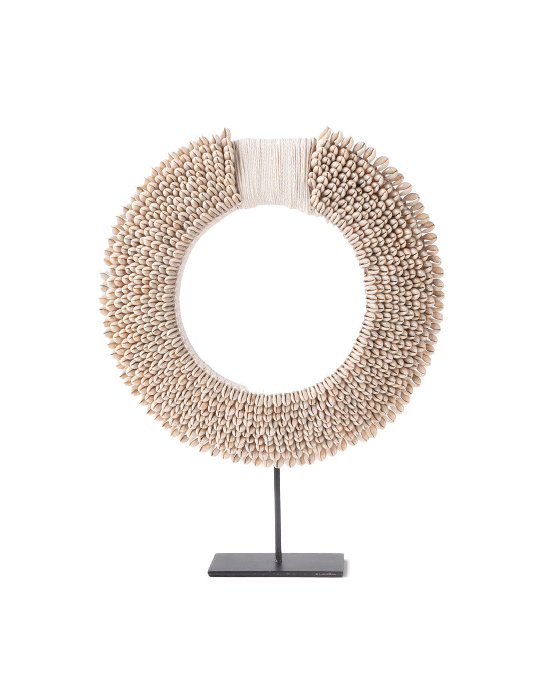 Adorno Saleh decorativo con pedestal