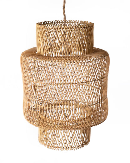 Lampara colgante de techo de ratán 100% natural Selashish con forma cilíndrica, hecha a mano con acabado natural, altura 75 cm diámetro 46 cm, origen Indonesia