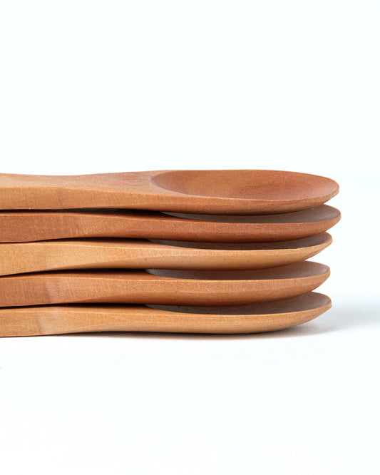 Set de 5 cucharas de madera natural de sawo rinca para desayuno, hechos a mano, largo 14 cm ancho 3 cm altura, origen Indonesia