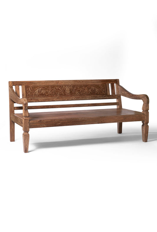 sofa de madera natural macizo de teca  Batu Karas, tallado a mano con apoya brazos y respaldo, acabado natural,  altura 85 cm largo 205 cm ancho 100 cm, fabricado en Indonesia
