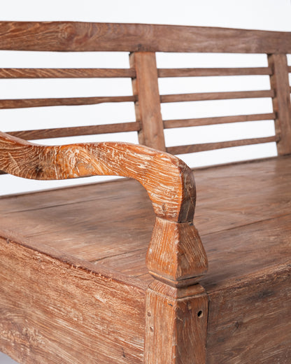 Batu Karas Lounger