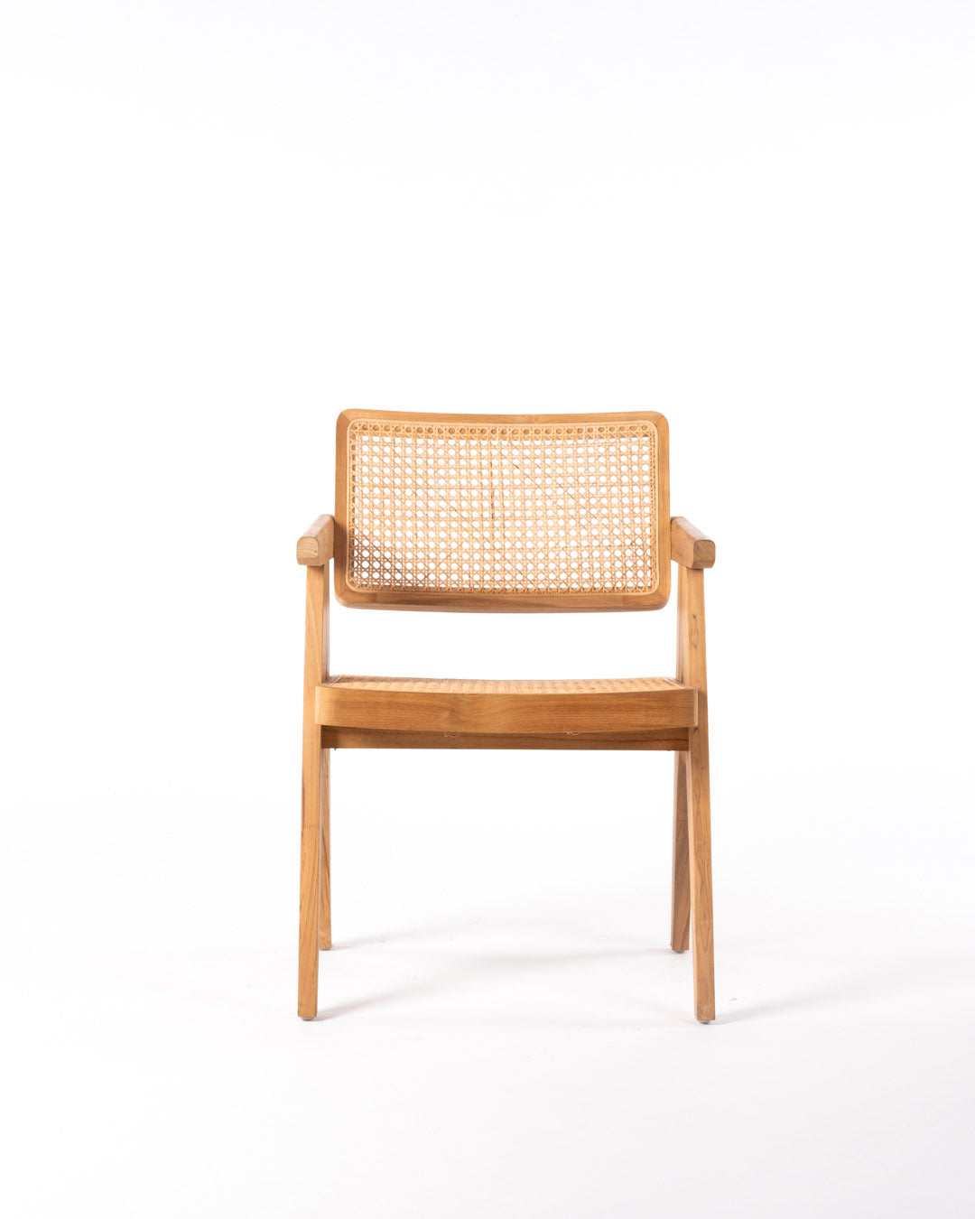 sillón individual madera maciza natural  teca y ratán natural trenzado Bacan con apoya brazos, hecho a mano con acabado natural, fabricado en Indonesia