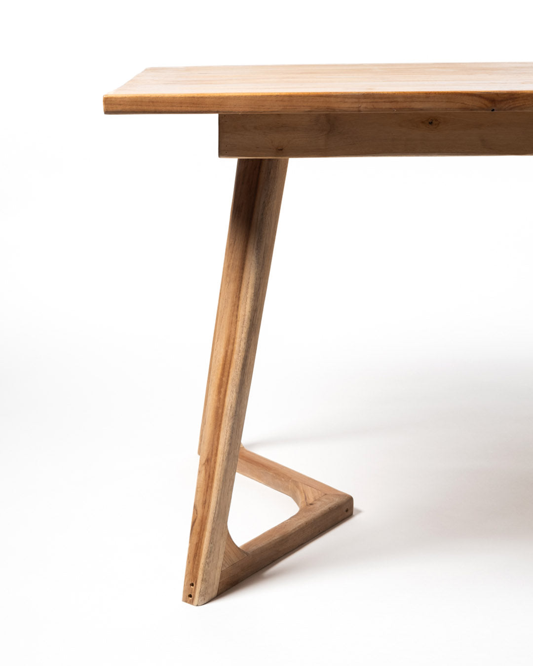 Bamba Mua Table