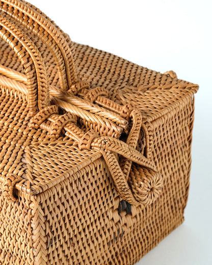 Caja Halus Mentawi