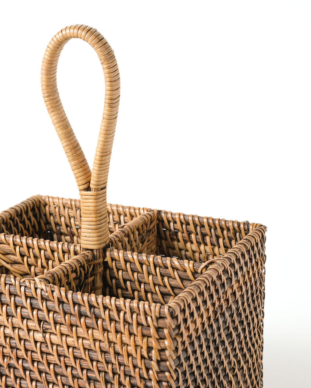 Pekanbaru rattan cutlery holder
