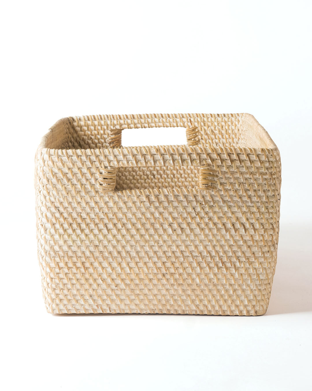 Nias rattan basket