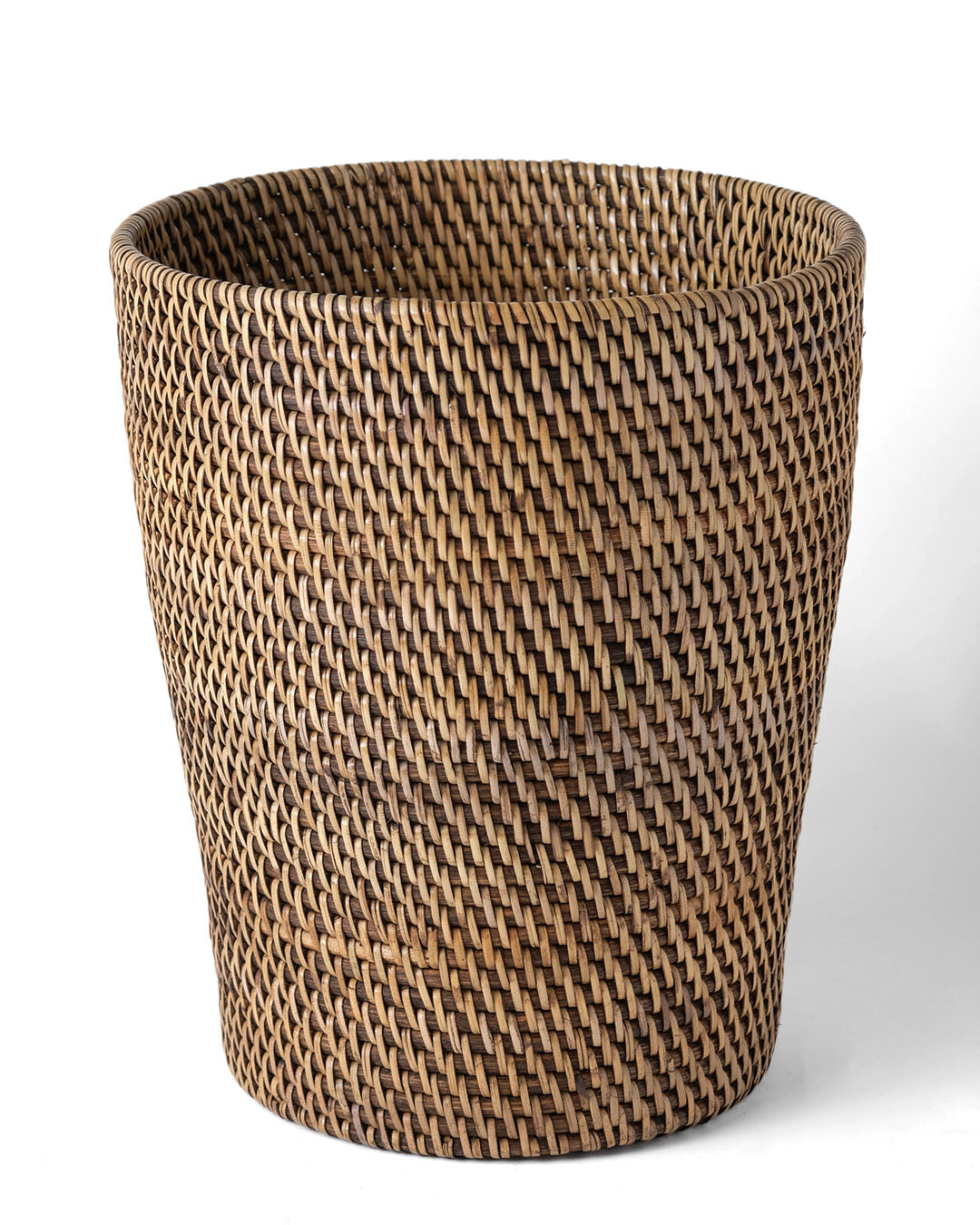 Riau 28 H rattan trash can