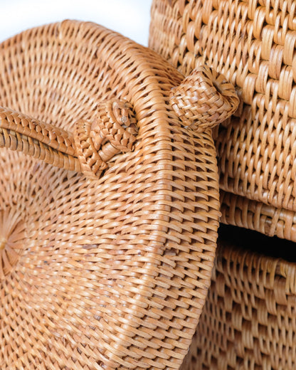 Cesto ratán 100% natural de halus Papua decorativo con agarre y cerrojo, organizador de 3 niveles, hecho a mano con fibras naturales cilíndrico,  altura 30 cm diámetro 15 cm, fabricado en Indonesia