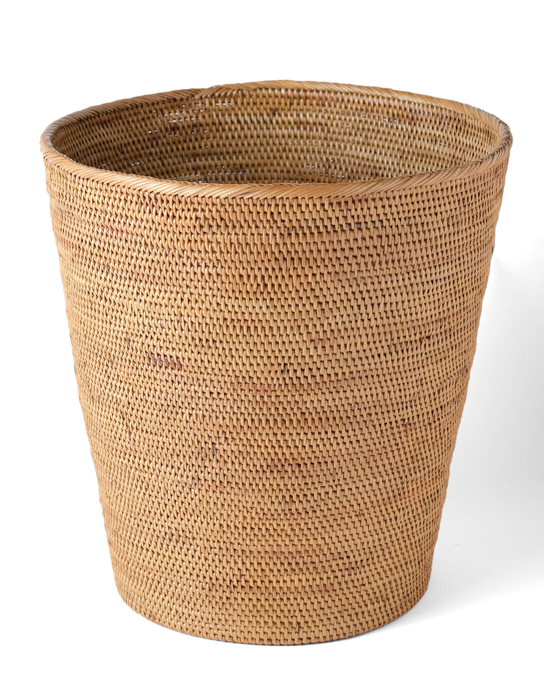 Halus Borneo rattan basket